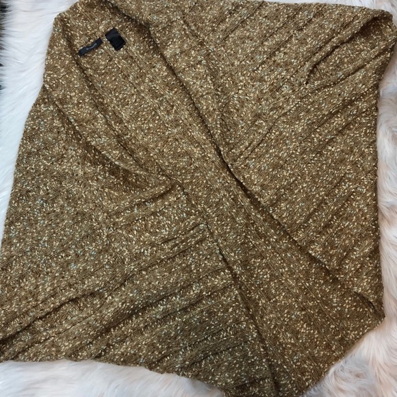 Liz Claiborne Sweater Wrap- One Size - Picture 2 of 11